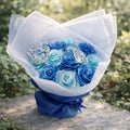 Ramo de 12 Rosas Azules – Elegancia con significado